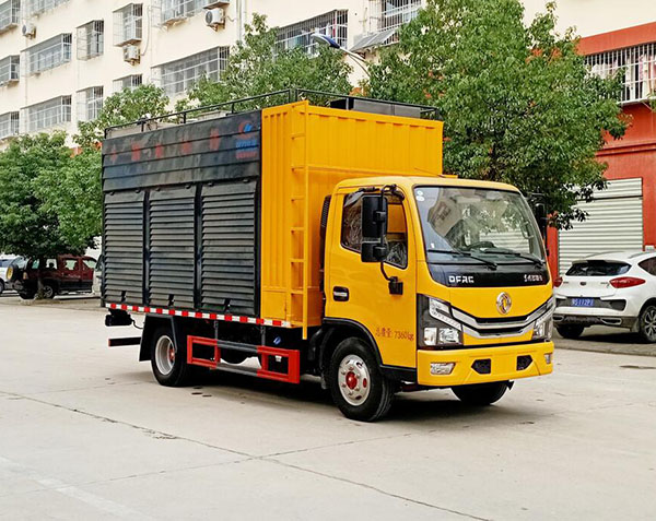 新款污水处理车（东风小多利卡）